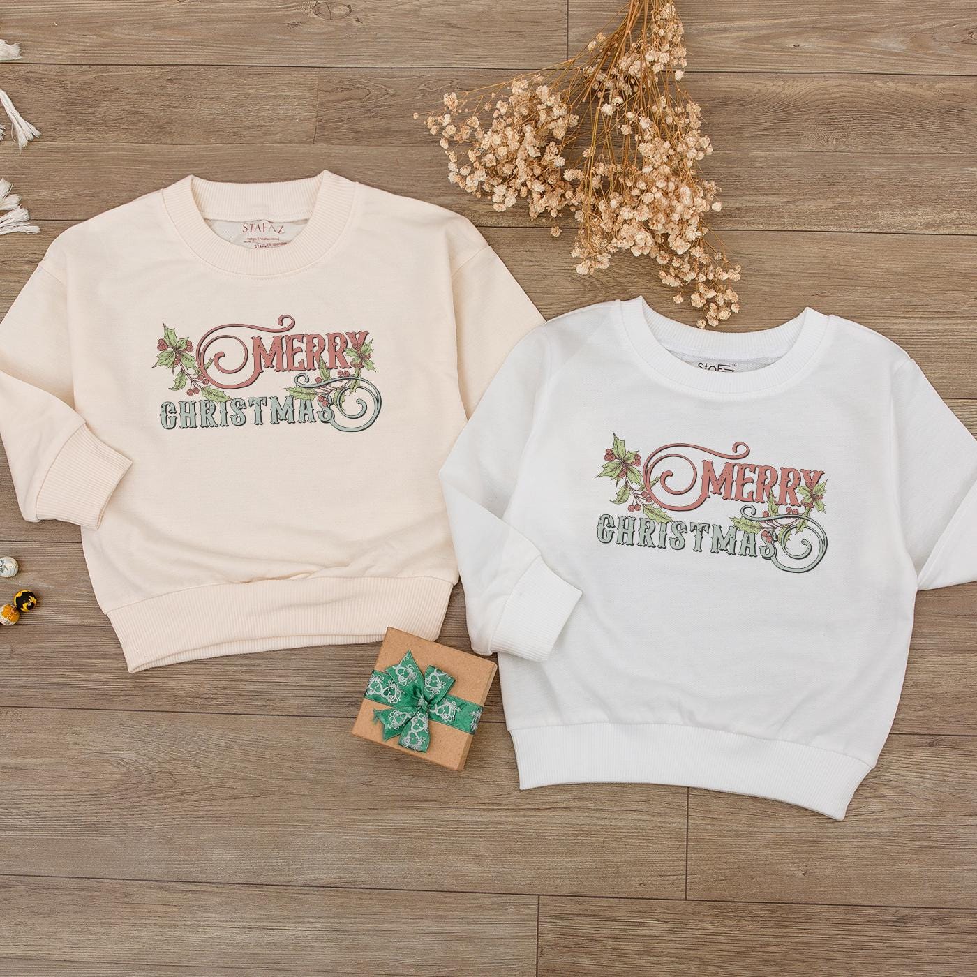 Merry Christmas Baby Romper Outfit, Holly Berry Newborn Bodysuit, Girl Holiday Sweatshirt, Cute First Christmas Gift, Soft Cotton Bubble Romper, Cozy 137
