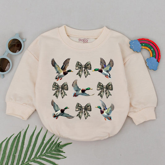 Camo Duck Baby Romper for Boys & Girls: Adorable Duck Birthday Outfit & Newborn Gift with Camouflage Bows