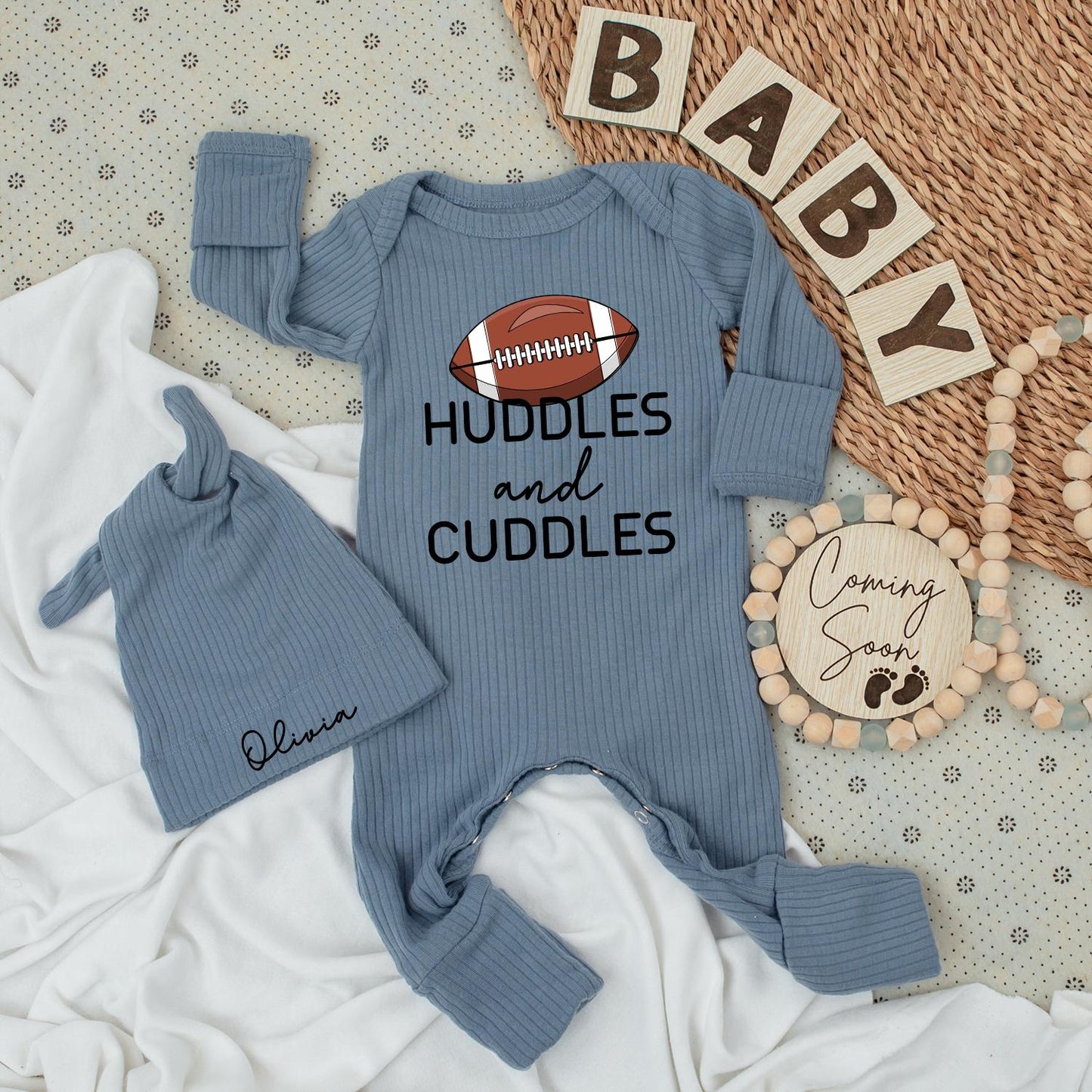 Huddles and Cuddles Baby Football Bodysuit & Hat Set Retro Sunday Daddy Outfit Funny Newborn Clothes