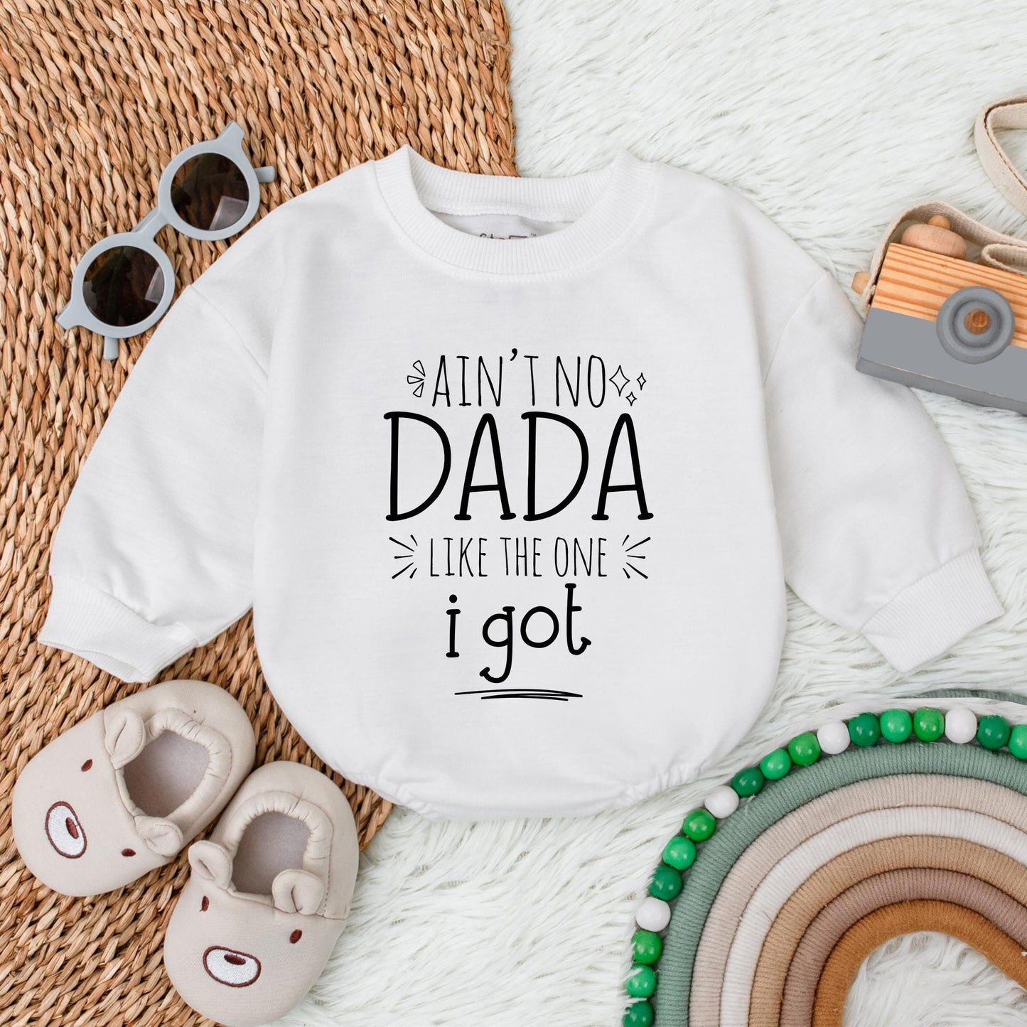 Custom Ain't No Papa Like the One I Got Bubble Romper Newborn Baby Bodysuit Minimalist Father's Day Gift Soft Cotton Comfort
