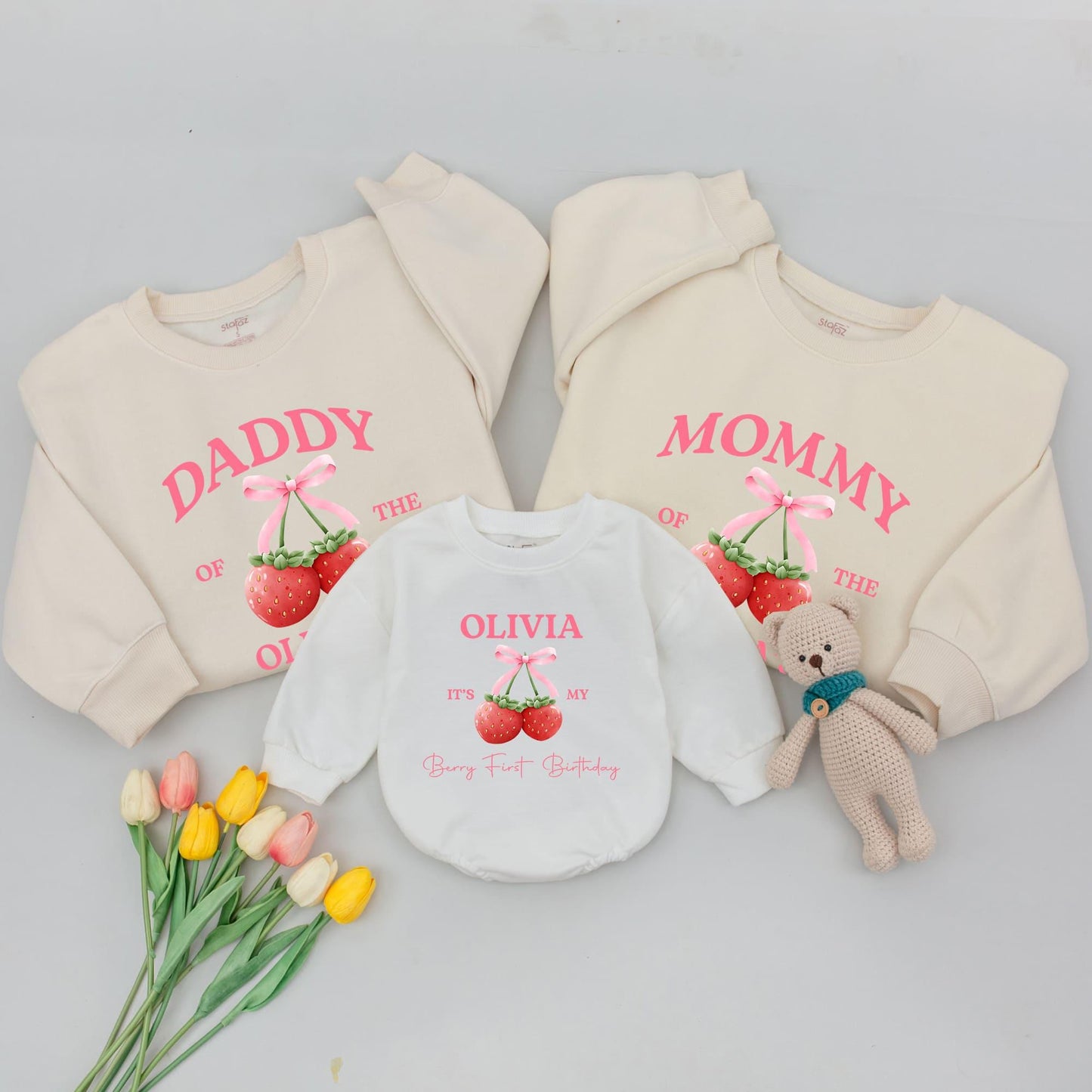 Mommy and Me Berry First Birthday Shirt Matching Family Outfit Sweet Pink Strawberry 1st Birthday Tee for Mom Dad and Baby Girl Boy Celebration