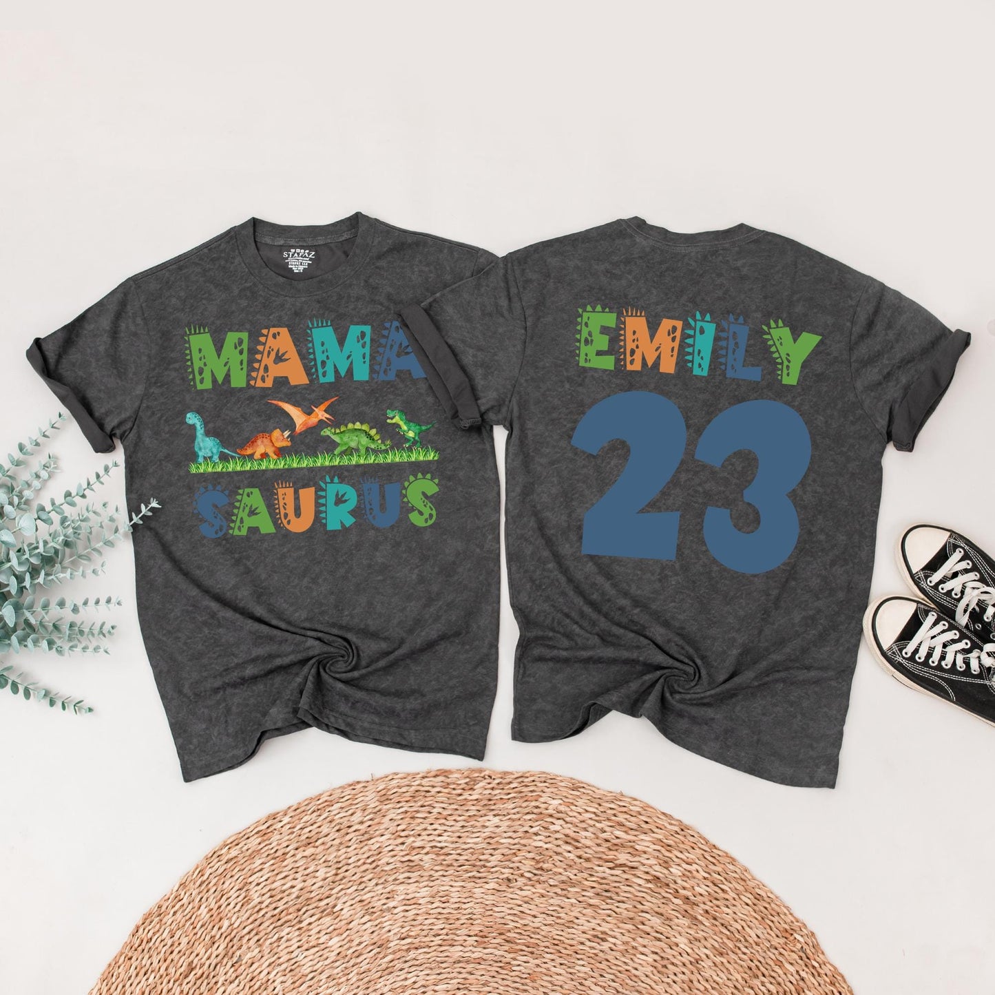Matching Family Dinosaur Birthday Shirts Mama Saurus Dada Saurus Tees for Kids 1st 2nd 3rd Birthday Parties vibrant cartoon Dino designs