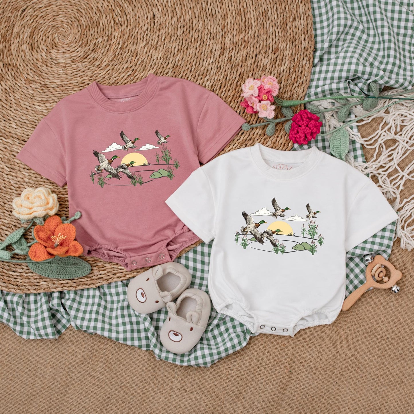 Vintage Duck Baby Romper, Retro Mallard Duckling Bodysuit, Hunting Lover Gift, New Baby Clothes, Duck Lover Gift for Baby Boy or Girl