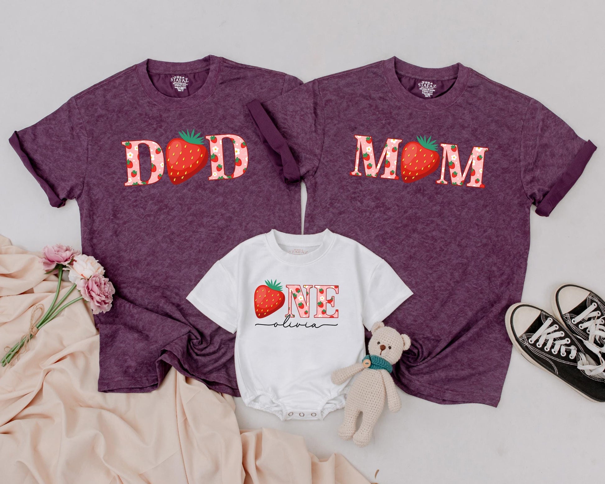 Matching Berry First Birthday Family Shirts – Sweet One Outfit, Strawberry Party Tees for Mom, Dad, Brother & Baby Olivia
