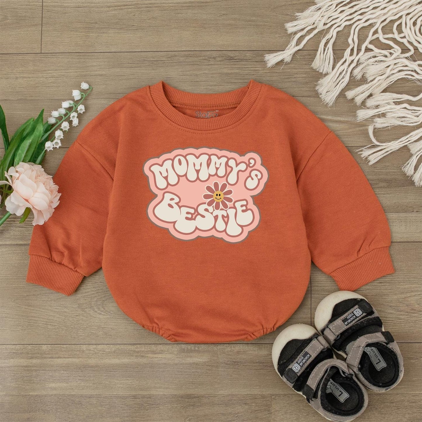 Mommy's Bestie Retro Baby Girl Romper Mama Daughter Clothes I Love Mom Gift Newborn Little Girl Outfit Big Sister