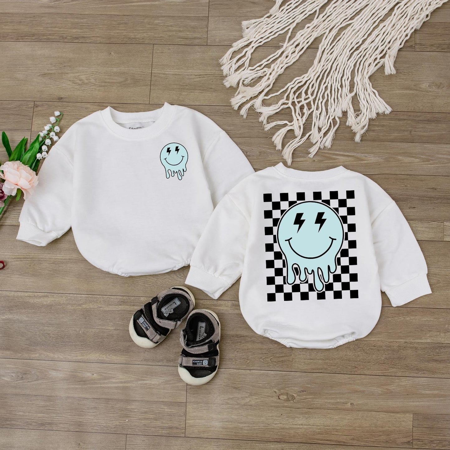 Retro Smiley Face Baby Romper Cute Checkered Kids Outfit Happy Face Bodysuit Baby Shower Gift Newborn Clothes Casual Birthday Toddler Tee