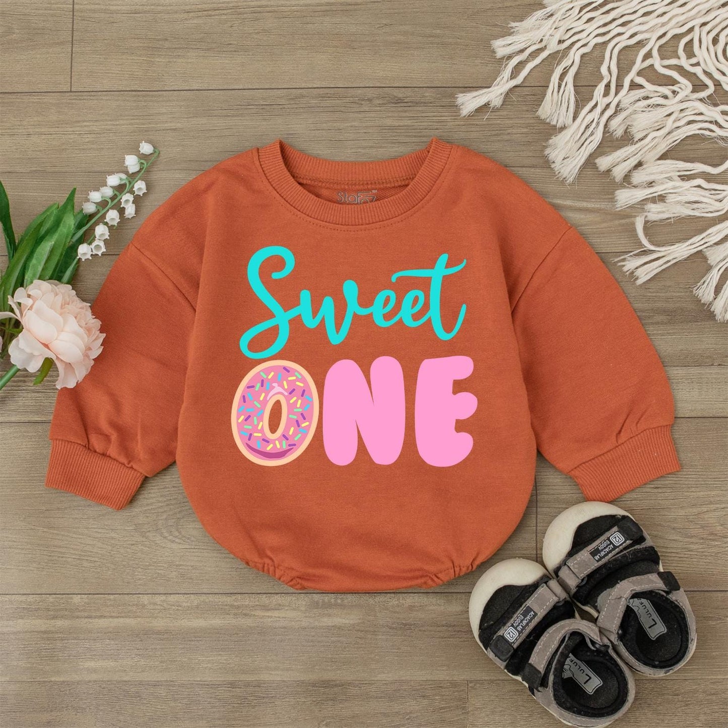 Sweet One Pink Donut Baby Bodysuit Adorable 1st Birthday Outfit Girl Smash Cake Romper Newborn Essential First Birthday Clothes