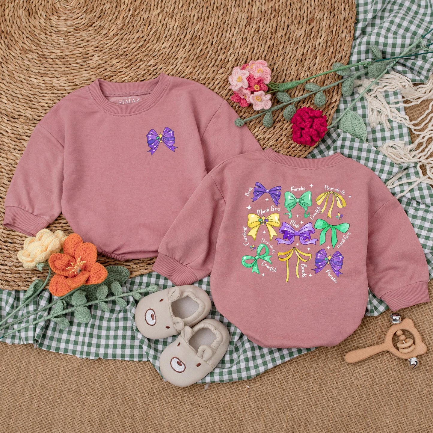 Mardi Gras Baby Girl Romper Outfit with Bow, Cute Bodysuit Bubble Romper, Festive Shower Gift Idea, Retro Mardi Gras Baby Clothes