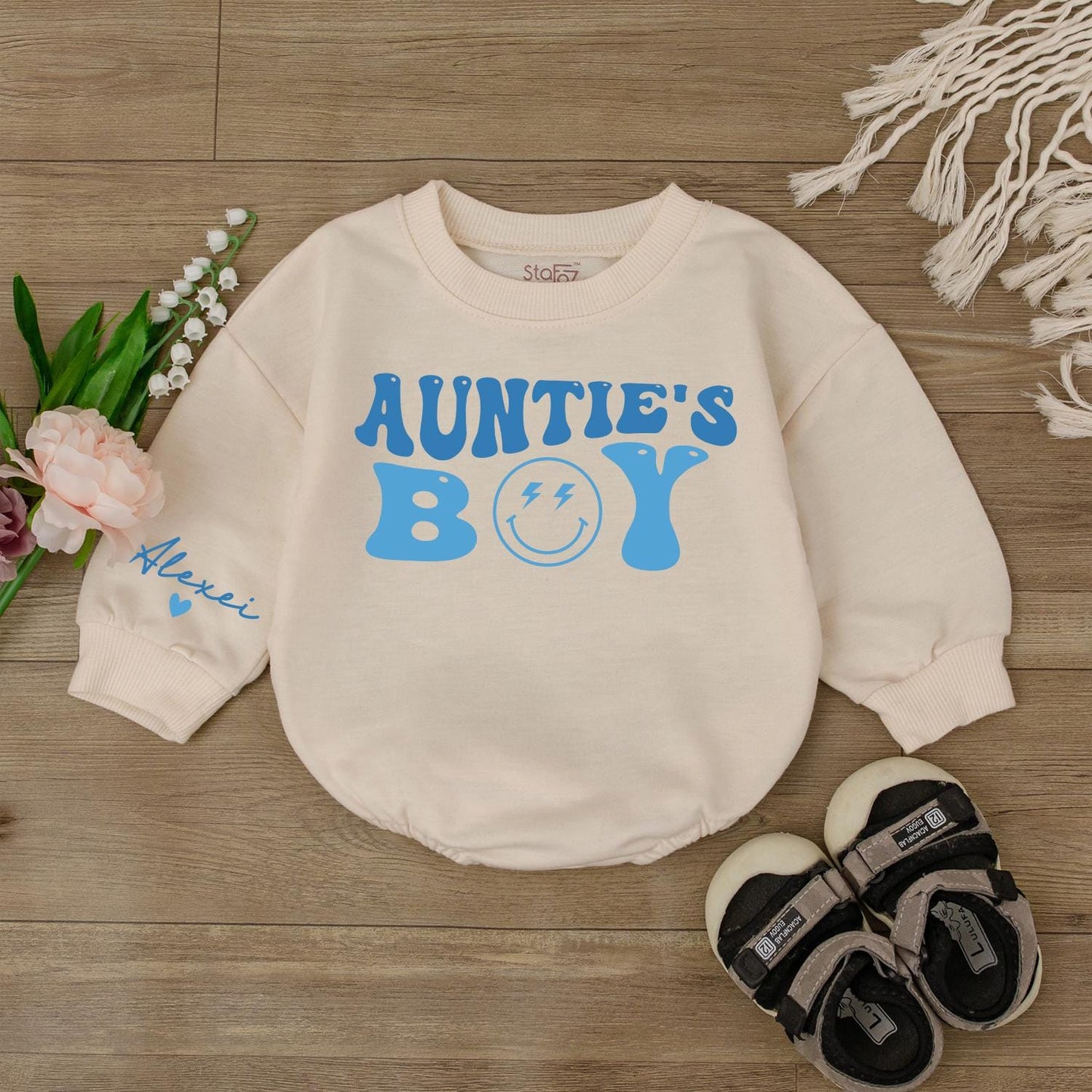 Auntie’s Boy Baby Bodysuit Cute Little Bestie Outfit Gift for Aunties Groovy Smiley Face Newborn Romper Baby Clothes