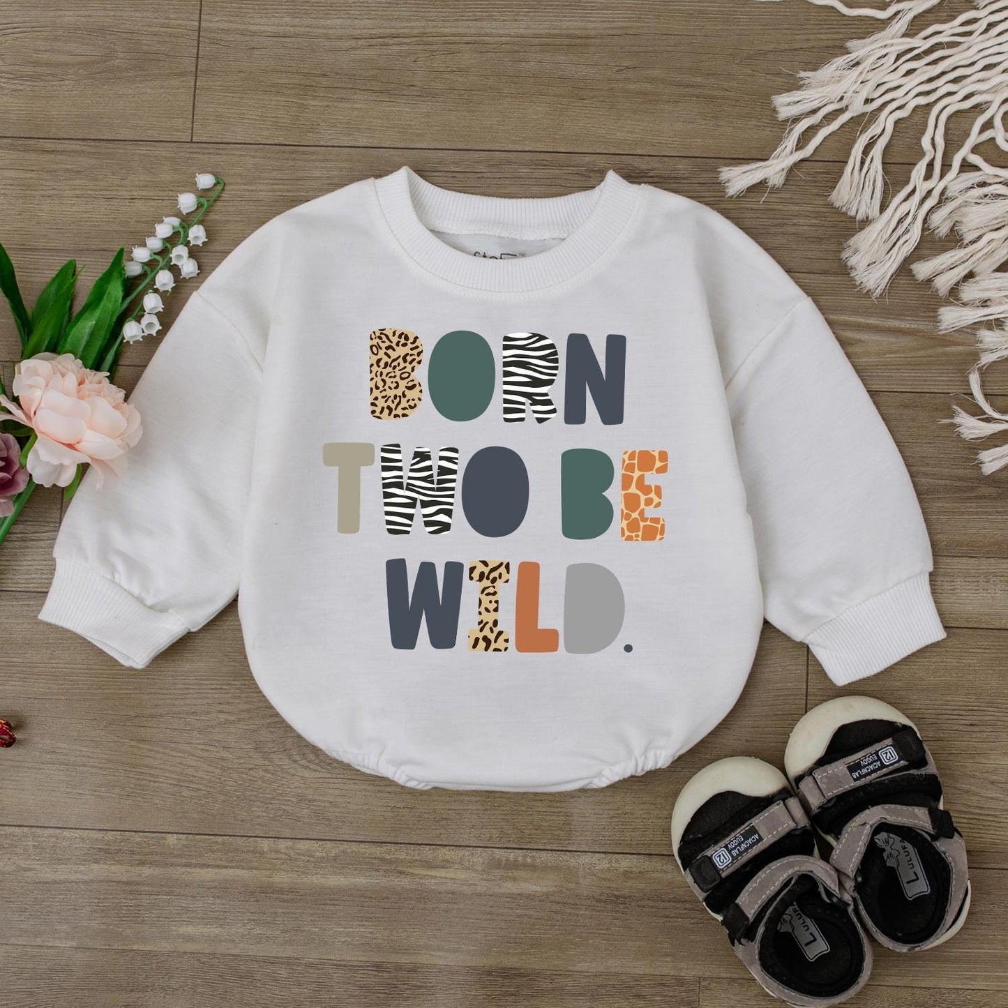 Born Two Be Wild Safari Birthday Romper for Girls Zoo Two Wild Outfit Toddler Baby Safari Party Clothes Second Birthday Celebration