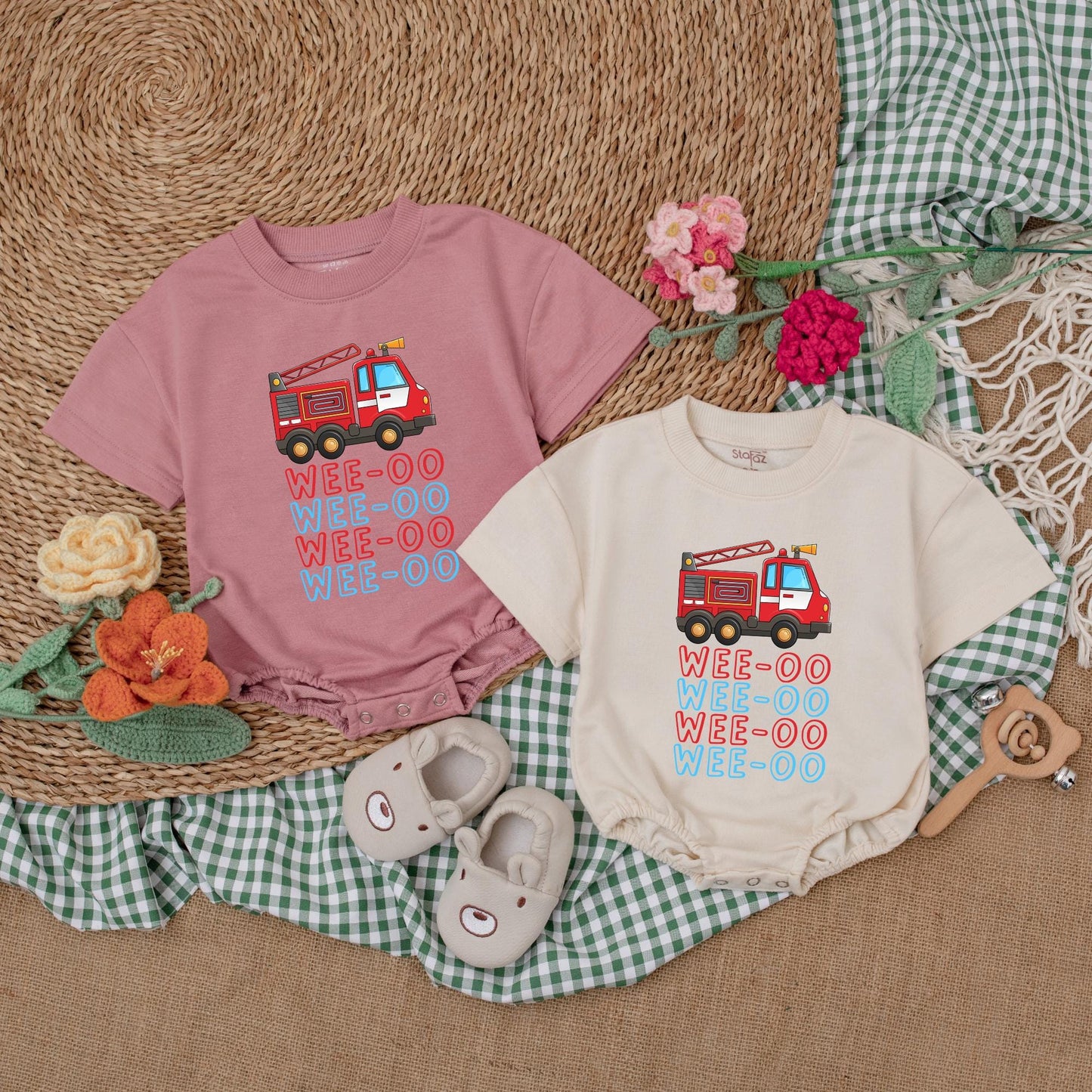 Wee-oo Firetruck Baby Romper Short Sleeve Bodysuit Firefighter Baby Boy Outfit Newborn Clothing Comfortable Cotton Fun Design