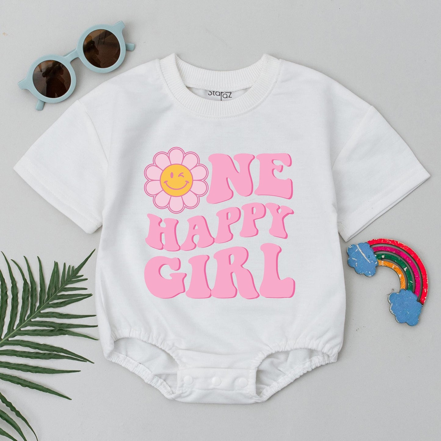 One Happy Girl Birthday Outfit Retro Pink Daisy Family T-Shirt First Birthday Girl Gift Custom Name Apparel