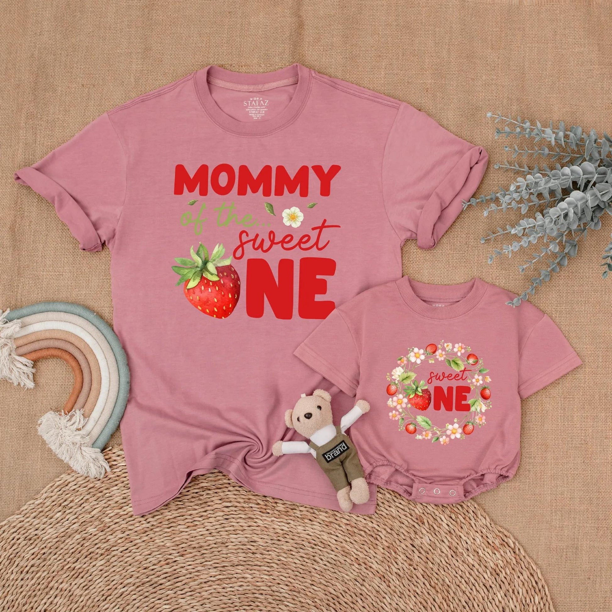 Berry Sweet First Birthday Family Matching Outfits Strawberry 1st Birthday Girl Party Theme