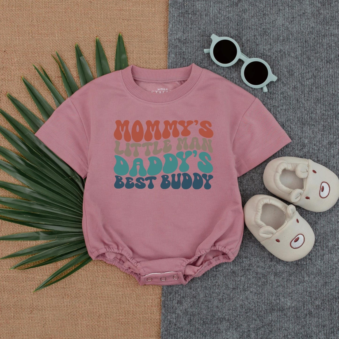 Mama's Boy Baby Romper Mommy's Little Man Bodysuit Perfect Birthday Boy Gift for Mother's Day Celebration Cute Outfit