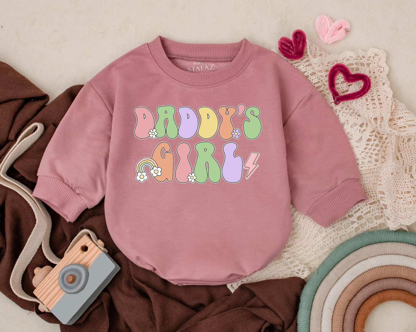 Daddy's Girl Baby Bodysuit - Retro Aesthetic Pastel Romper for Baby Girl - Coming Home Outfit Gift