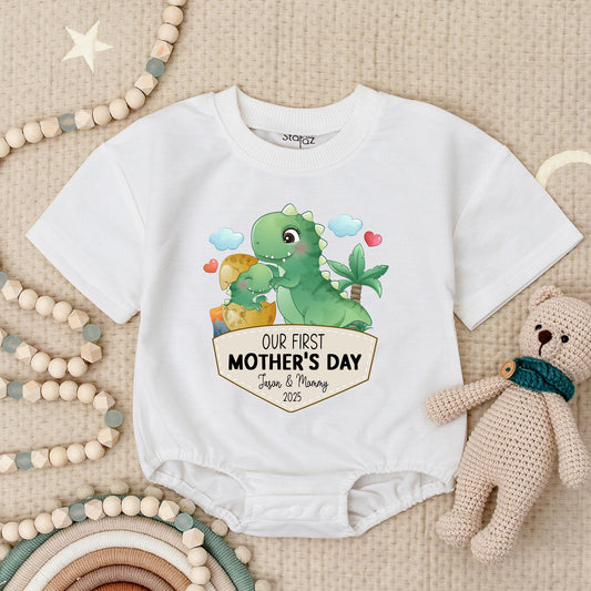 First Mother's Day Dinosaur Baby Romper, Personalized with Name & Year, Cute Pastel Green Dino Bodysuit, Soft Cotton, New Mom Gift 2025