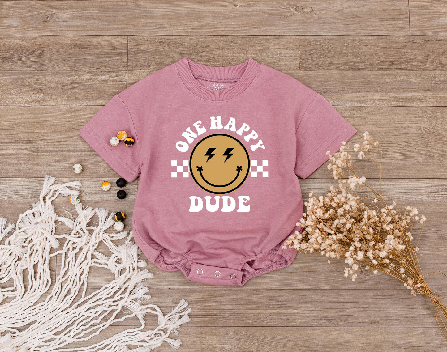 One Happy Dude First Birthday Matching Family Sweatshirt and Bodysuit Outfit with Cute Smile Face Design for Baby Mom Dad Gift Celebration