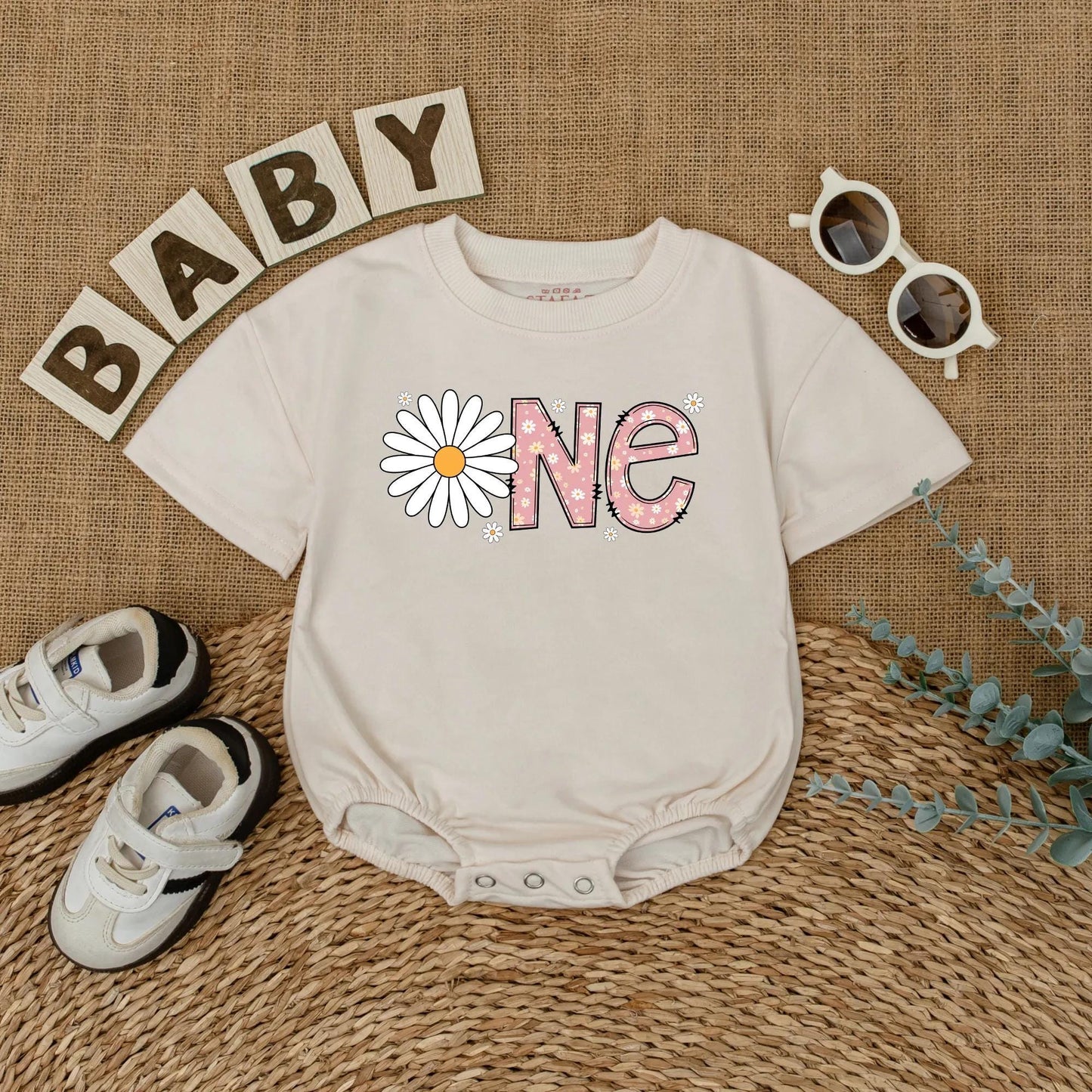 Personalized Daisy 1st Birthday Romper for Baby Girl, Wildflower Wild ONE Bodysuit, First Birthday Outfit, Custom Cake Smash