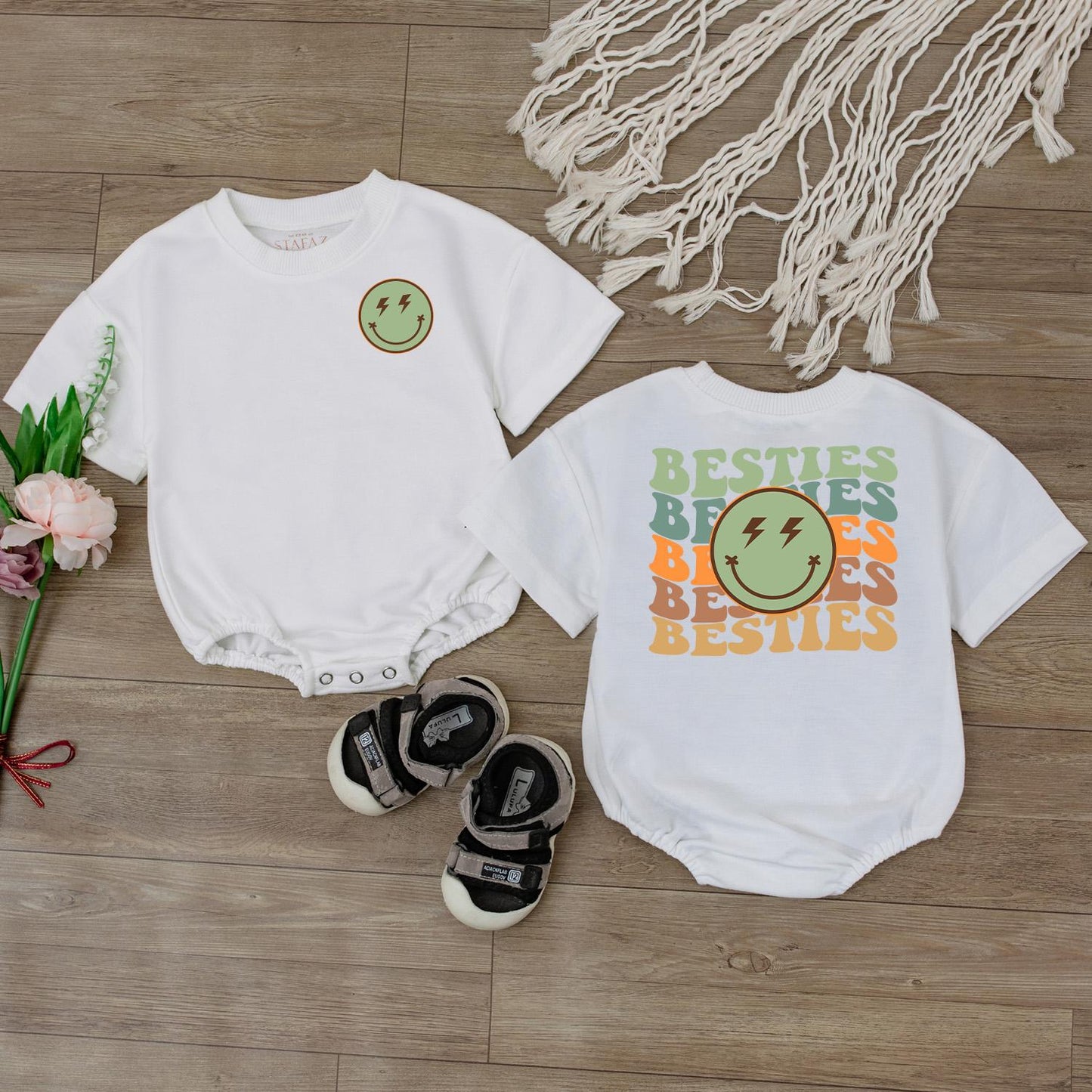 Wavy Besties Retro Smiley Face Baby One Piece Romper Newborn Girl Outfit Best Friend Gift Idea Comfortable Cotton Bubble Bodysuit