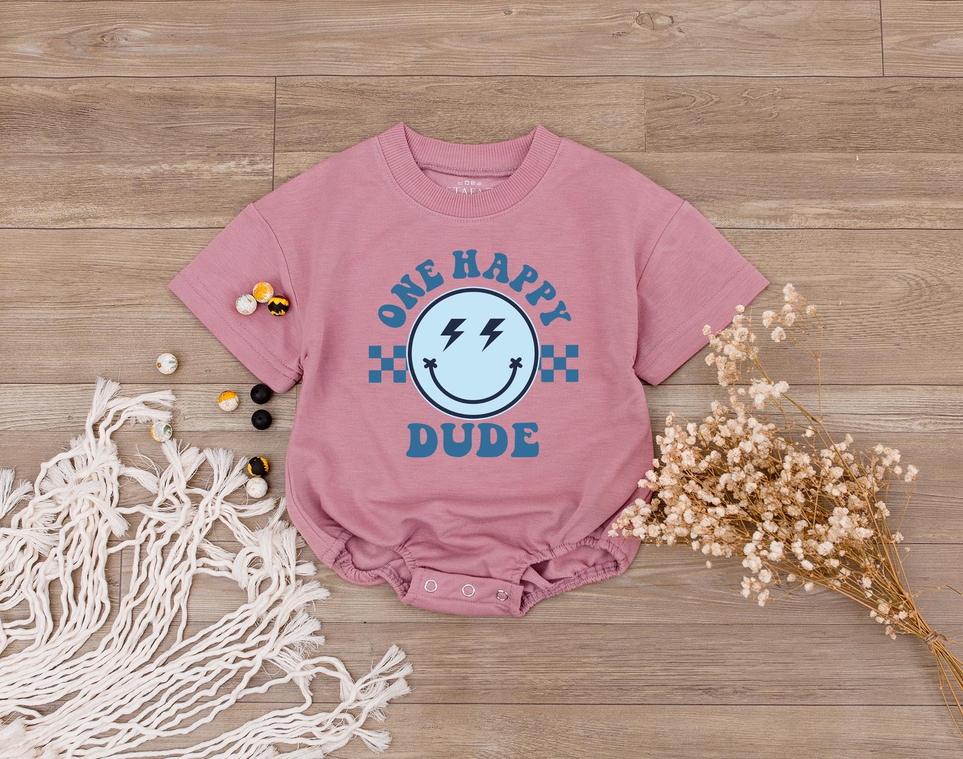 Matching One Happy Dude 1st Birthday Family Shirt Outfit, Retro Smiley Face Design for Baby Boy's First Birthday Party, Groovy Theme