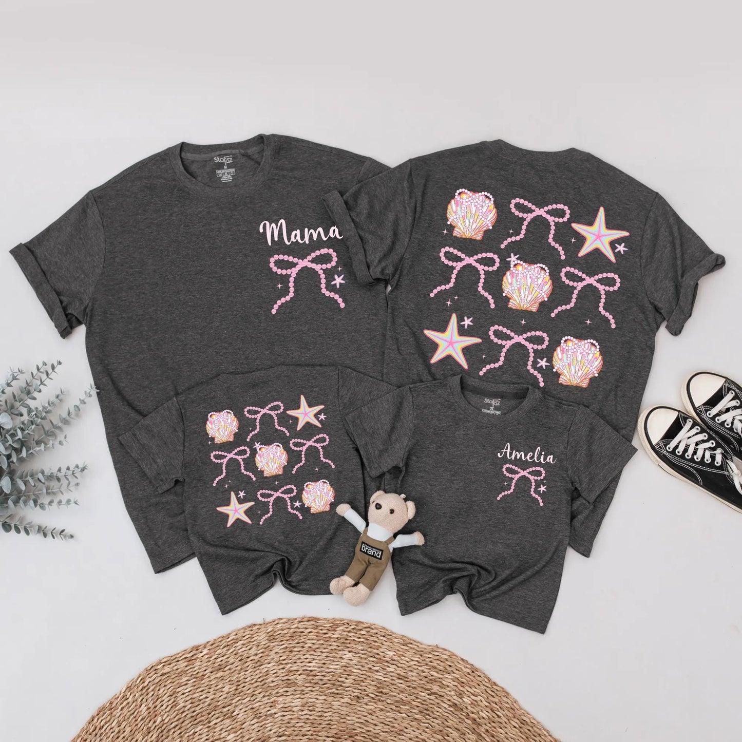 Cute Seashell Bow Matching Family Shirts Mommy and Me Beach Outfits Personalized Amelia Summer Vacation Tees