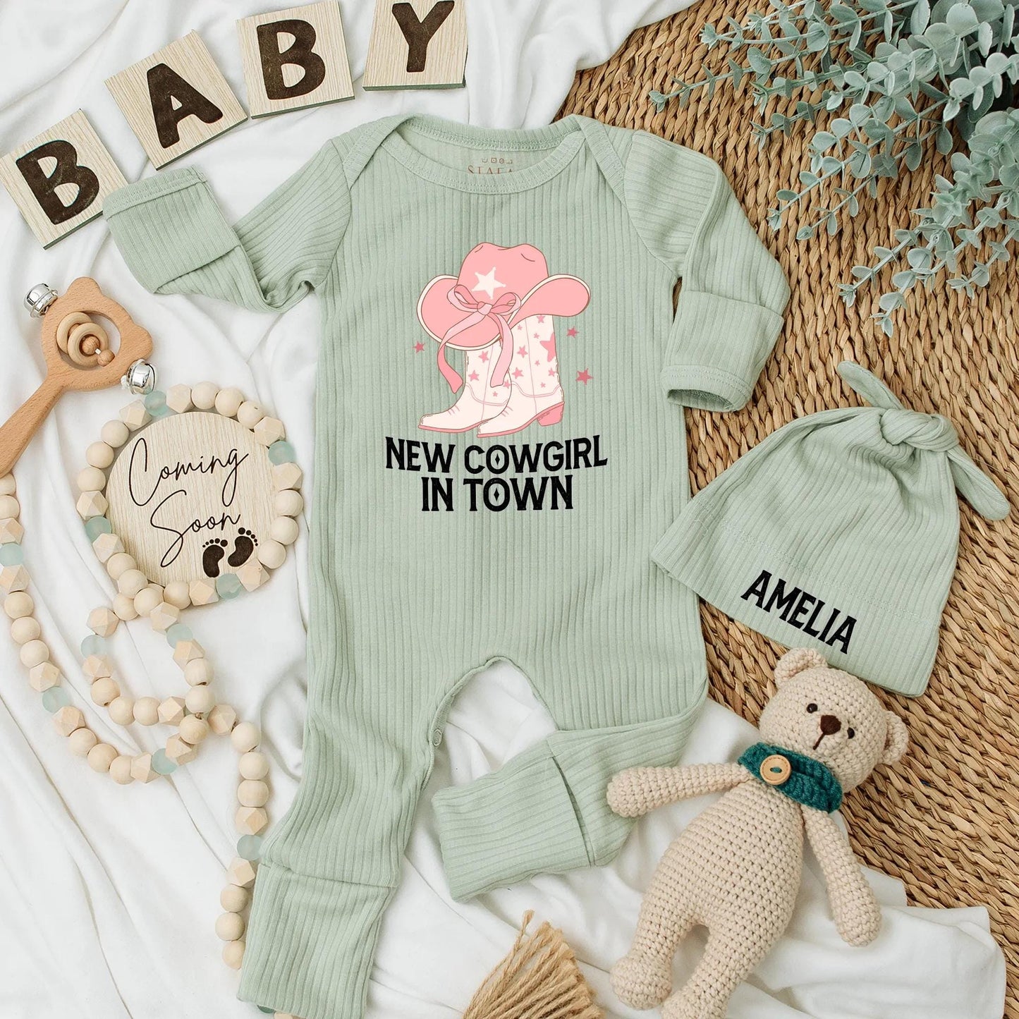 New Cowgirl in Town Baby Bodysuit, Personalized Western Baby Girl Outfit, Custom Cowgirl Hat Baby Clothes, Rodeo Newborn Gift