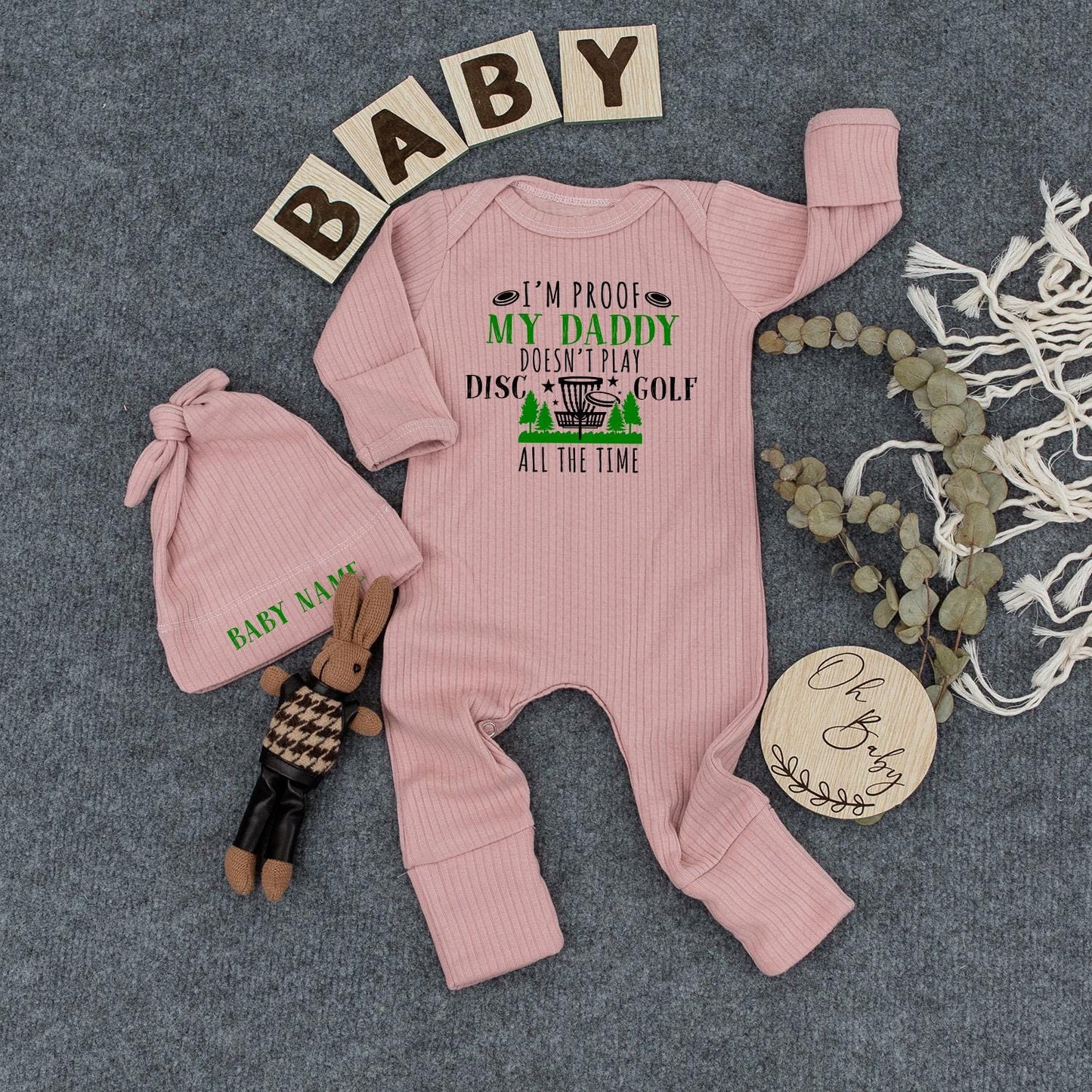 Personalized Disc Golf Baby Bodysuit and Hat Set Funny Daddy Newborn Outfit Gender Reveal Gift for Baby Boys Girls Coming Home