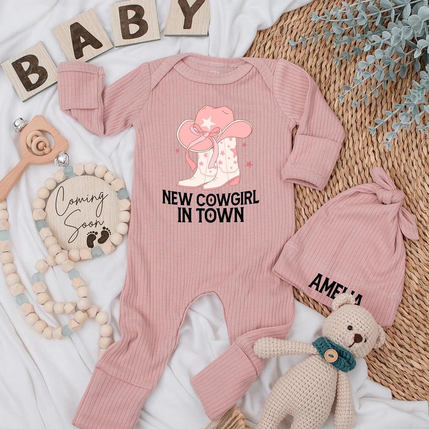New Cowgirl in Town Baby Bodysuit, Personalized Western Baby Girl Outfit, Custom Cowgirl Hat Baby Clothes, Rodeo Newborn Gift