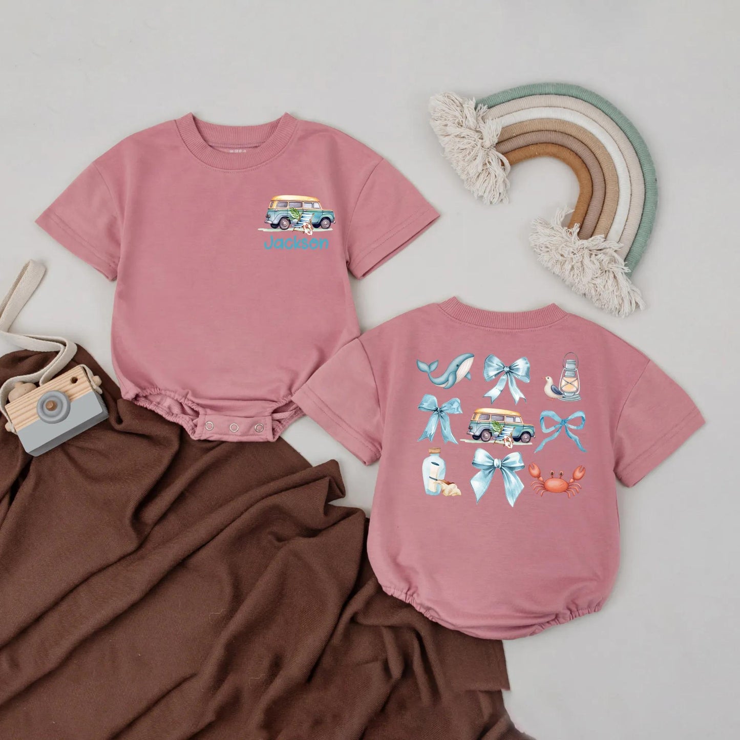 Custom Beach Bubble Romper for Baby Blue Bow Crab Summer Van Bodysuit Personalized Name Beach Baby Outfit Cute Seaside Gift
