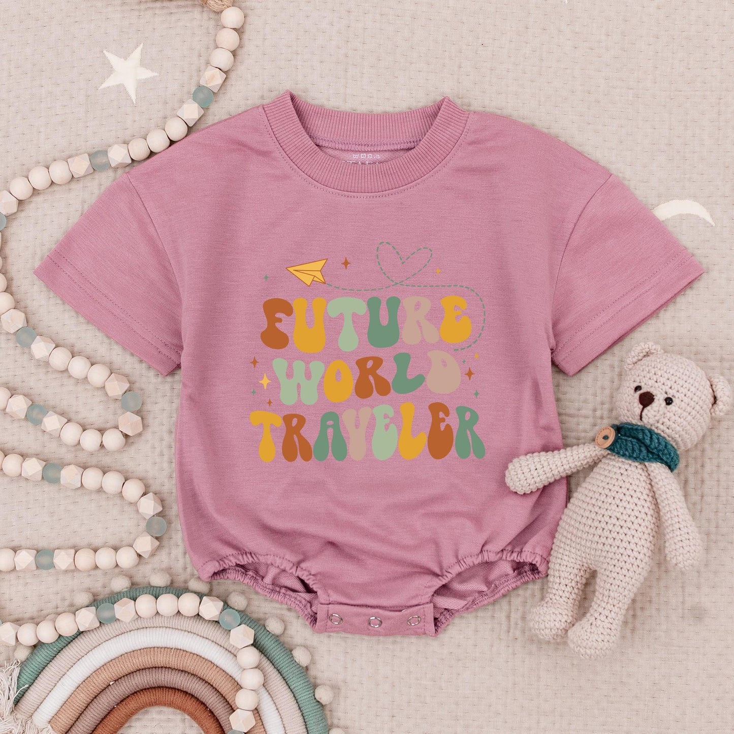Future World Traveler Baby Romper Retro Adventure Bodysuit with Airplane & Heart Design Baby Gift Announcement for Girls & Boys