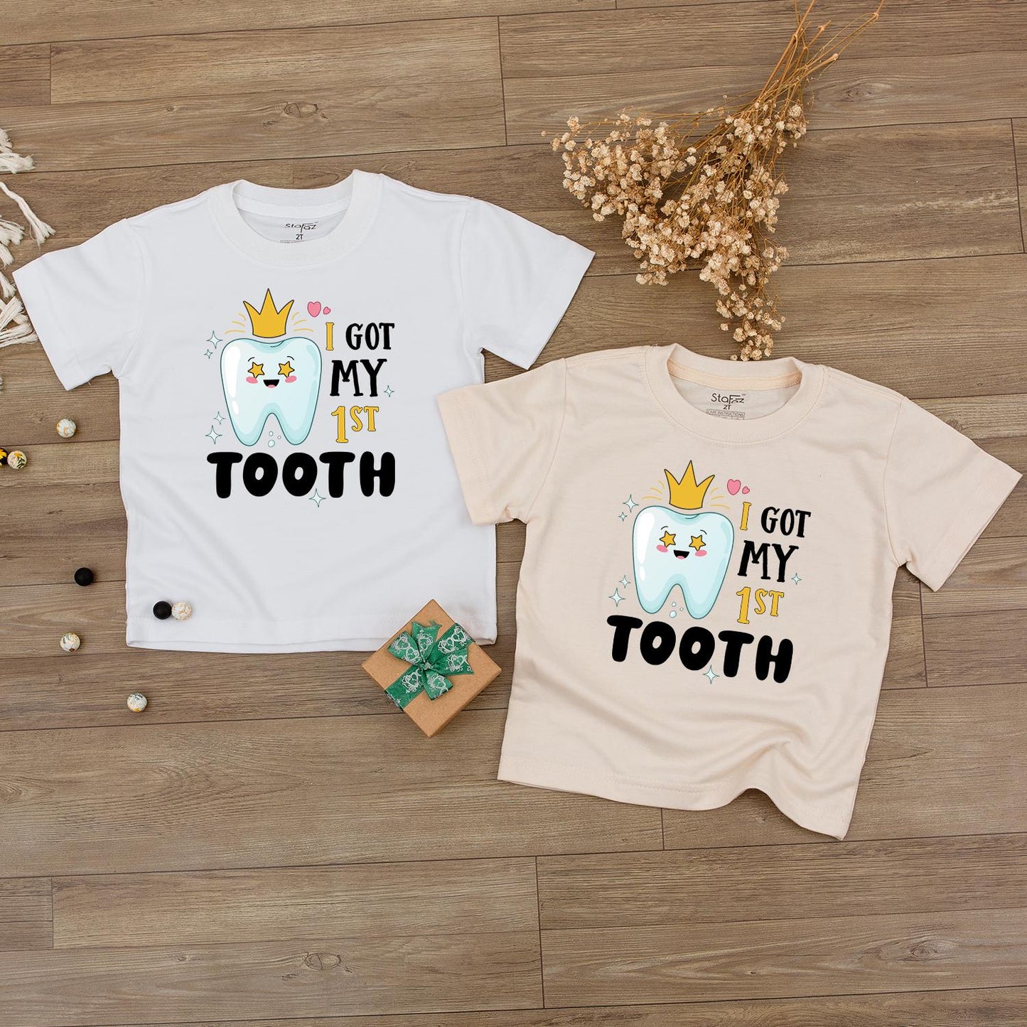 My First Tooth Outfit! Crowned Tooth Baby Bodysuit – I Got My 1st Tooth Celebration Romper, Cute Milestone Gift for Boy or Girl, Sparkling Star Design, Party Clothes (139 chars)