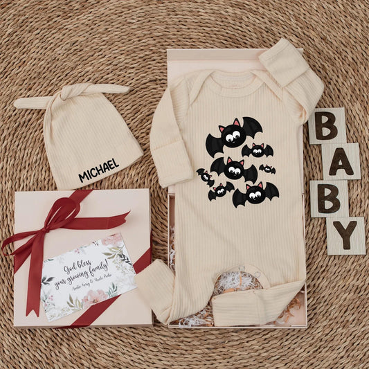 Cute Bat Cluster Halloween Baby Bodysuit Spooky Season Newborn Clothes First Halloween Baby Shower Gift Adorable Cartoon Design