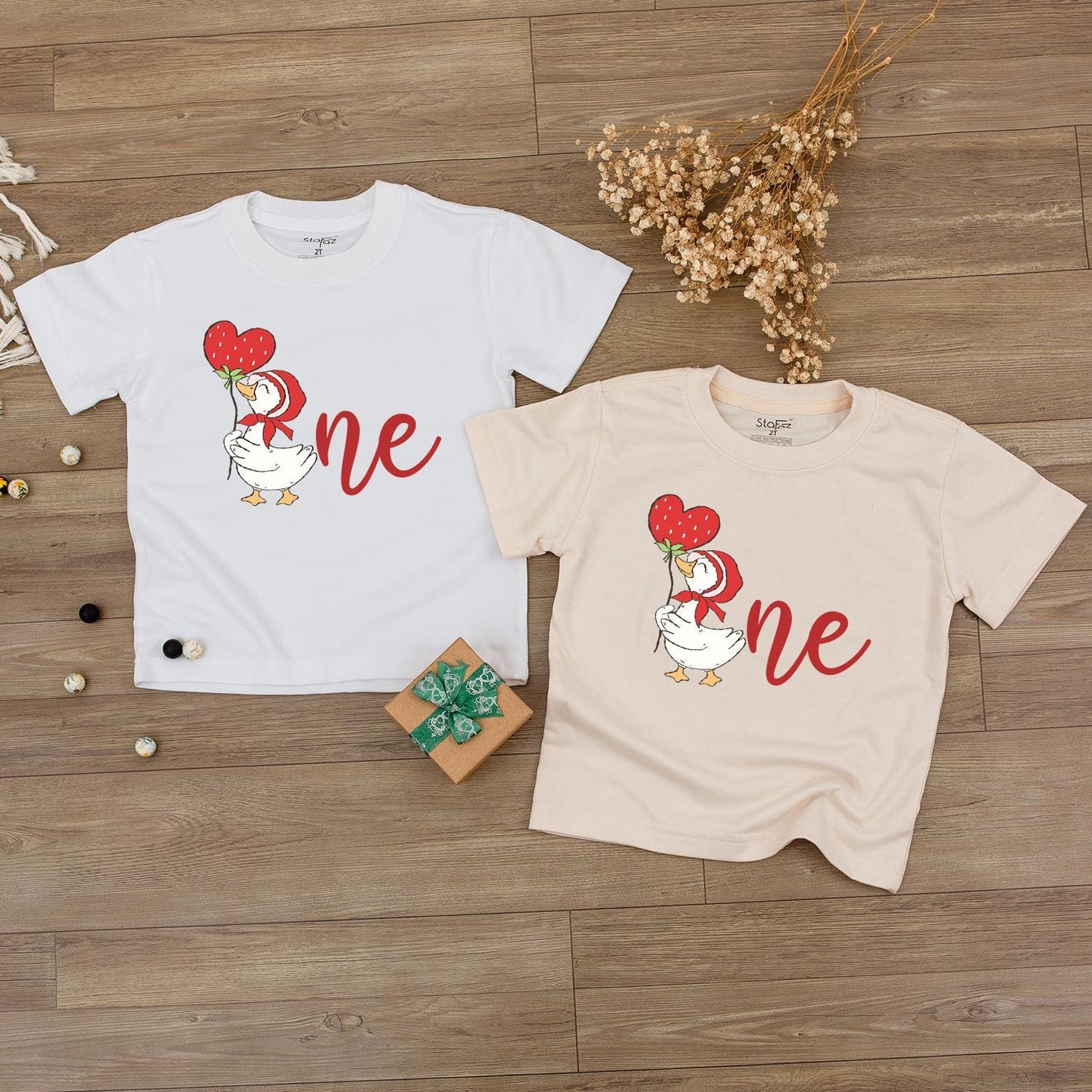 Cute Duck with Strawberry Balloon First Birthday Outfit Baby Girl Boy Red Bonnet 1st Birthday Clothes Toddler Bodysuit Cheerful