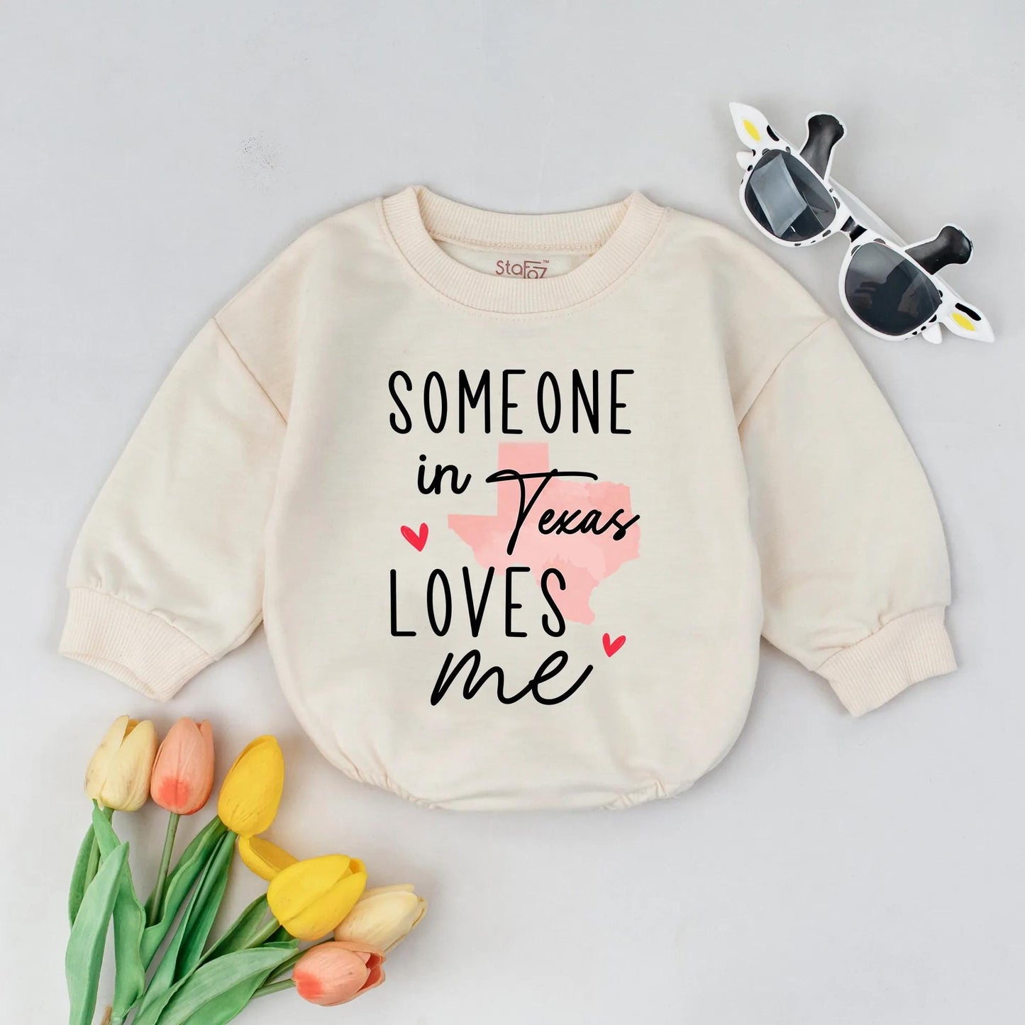Someone in Texas Loves Me Romper - Cute State Silhouette Baby Outfit, Newborn Gift, Funny Infant Clothes, Baby Shower Present for Texas Babies (139 chars)