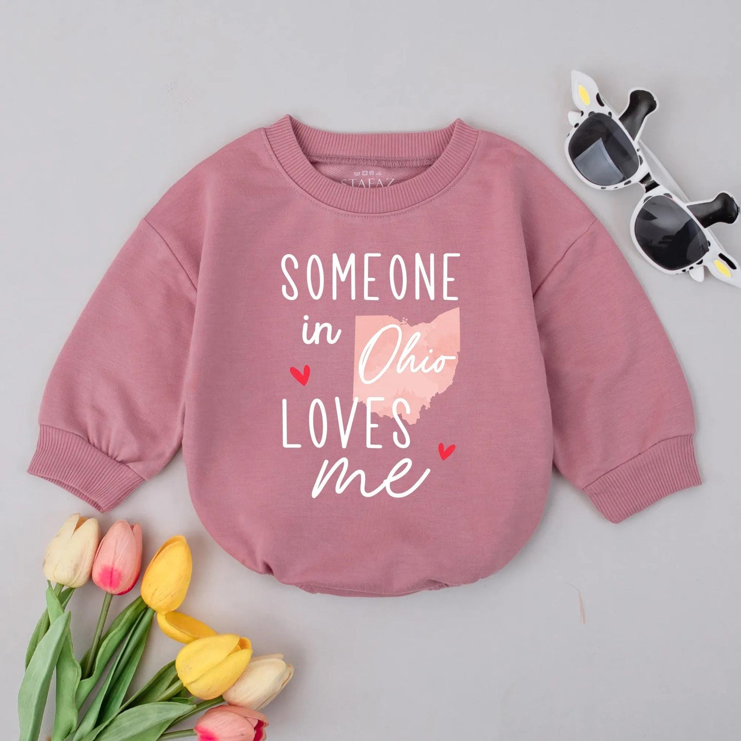 Someone in Texas Loves Me Romper - Cute State Silhouette Baby Outfit, Newborn Gift, Funny Infant Clothes, Baby Shower Present for Texas Babies (139 chars)