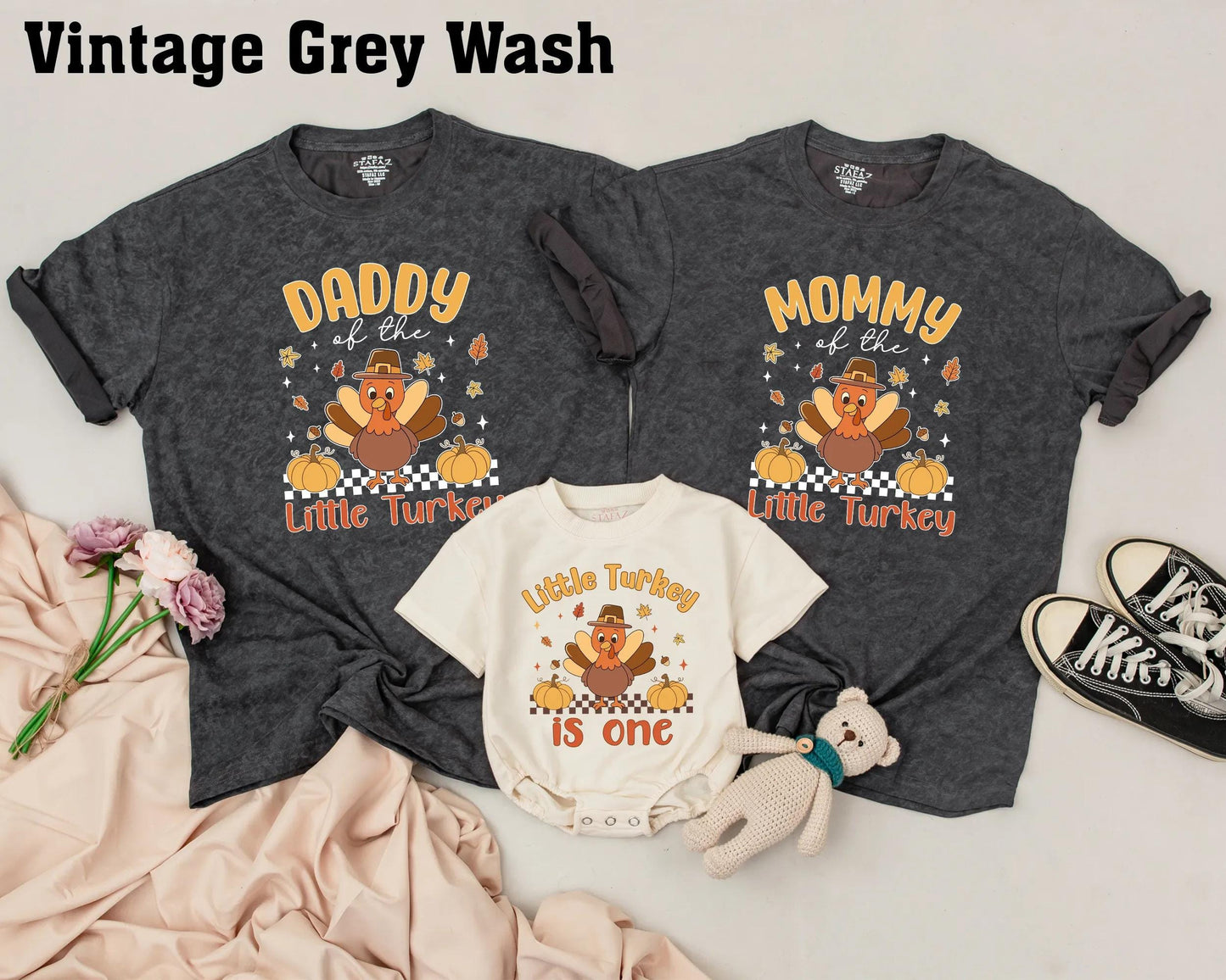 Warm Autumn Family Matching Thanksgiving Shirts Daddy Mommy Little Turkey 2025 Retro Fall Holiday Tees with Pumpkins and Leaves