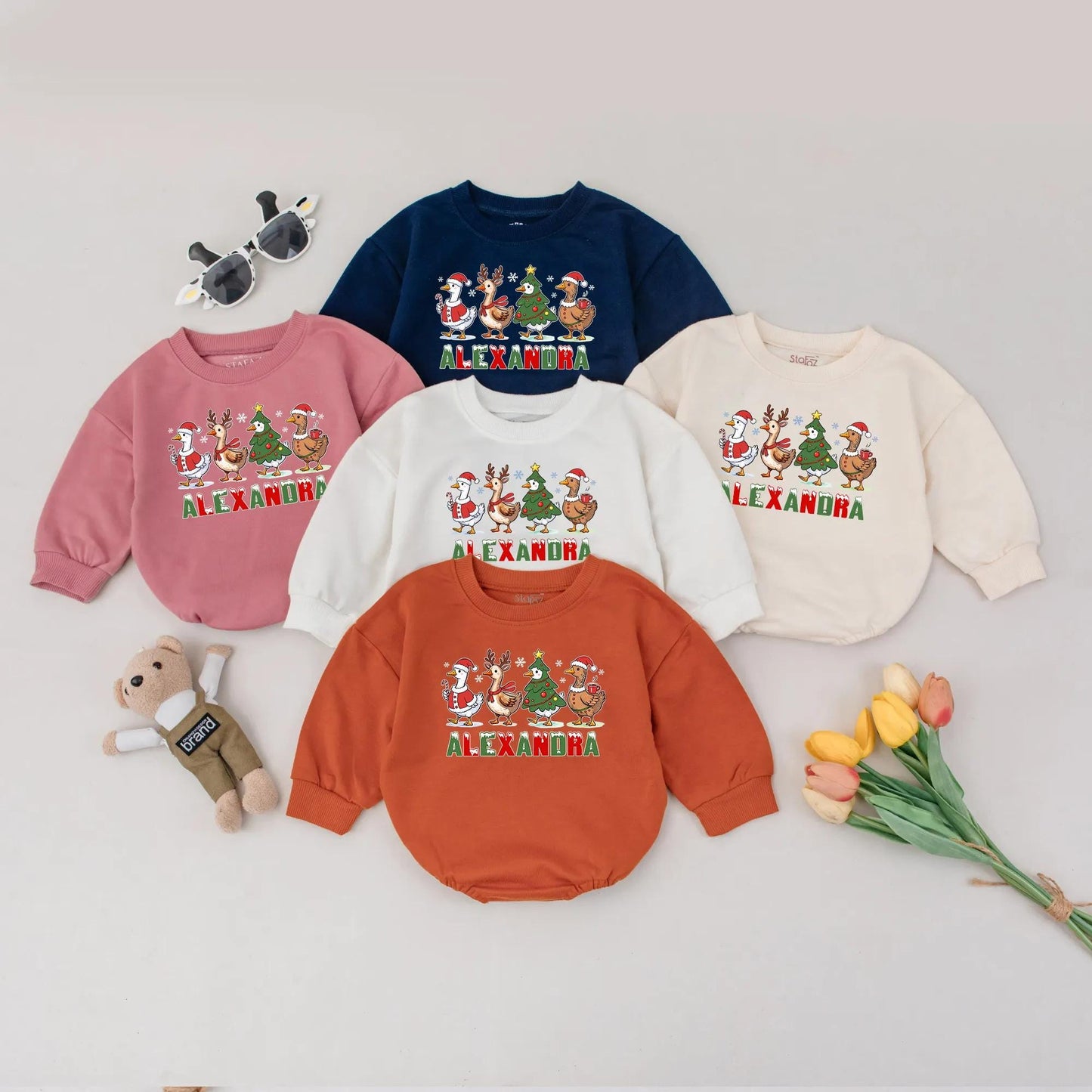 Personalized Christmas Goose Baby Romper with Name Cute Festive Winter Outfit First Xmas Bodysuit Gift featuring Santa Reindeer Tree Snowflakes for Infants