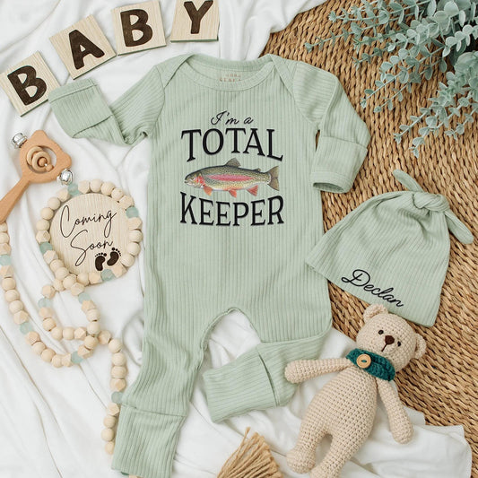 I'm a TOTAL KEEPER Fishing Baby Bodysuit Newborn Outfit Funny Fish Gift for Baby Boy or Girl