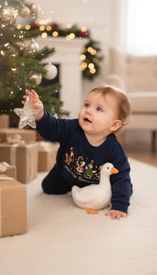 Merry Goosmas Baby Romper: Funny Goose Christmas Outfit for Infant, Toddler Holiday Clothes & Gift, Cute Vintage Design