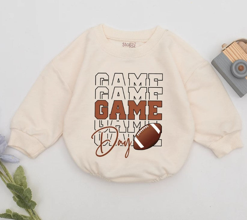 Retro Football Baby Outfit: Season's Trendy Design for Tiny Fans!
