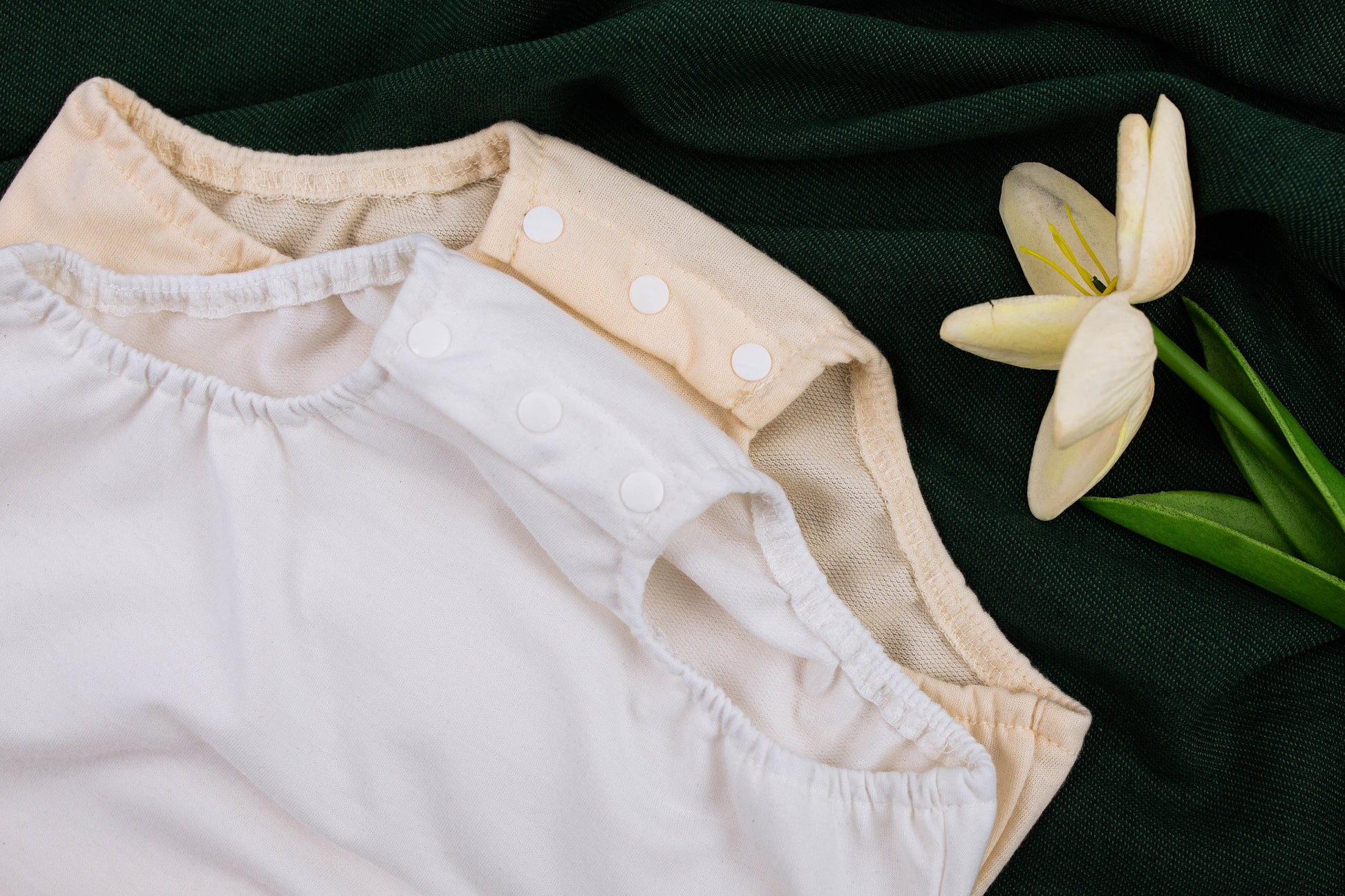 Good Vibes Only Retro Boho Baby Romper with Rainbow Flowers Vintage Summer Birthday Outfit Girls Boys Cotton Soft Infant Bodysuit Comfortable Hippie Style