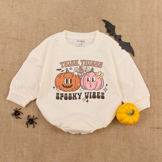 Spooky Vibes Baby Romper Funny Halloween Bodysuit Retro Newborn Autumn First Outfit with Playful Pink Orange Pumpkin & Bat Design
