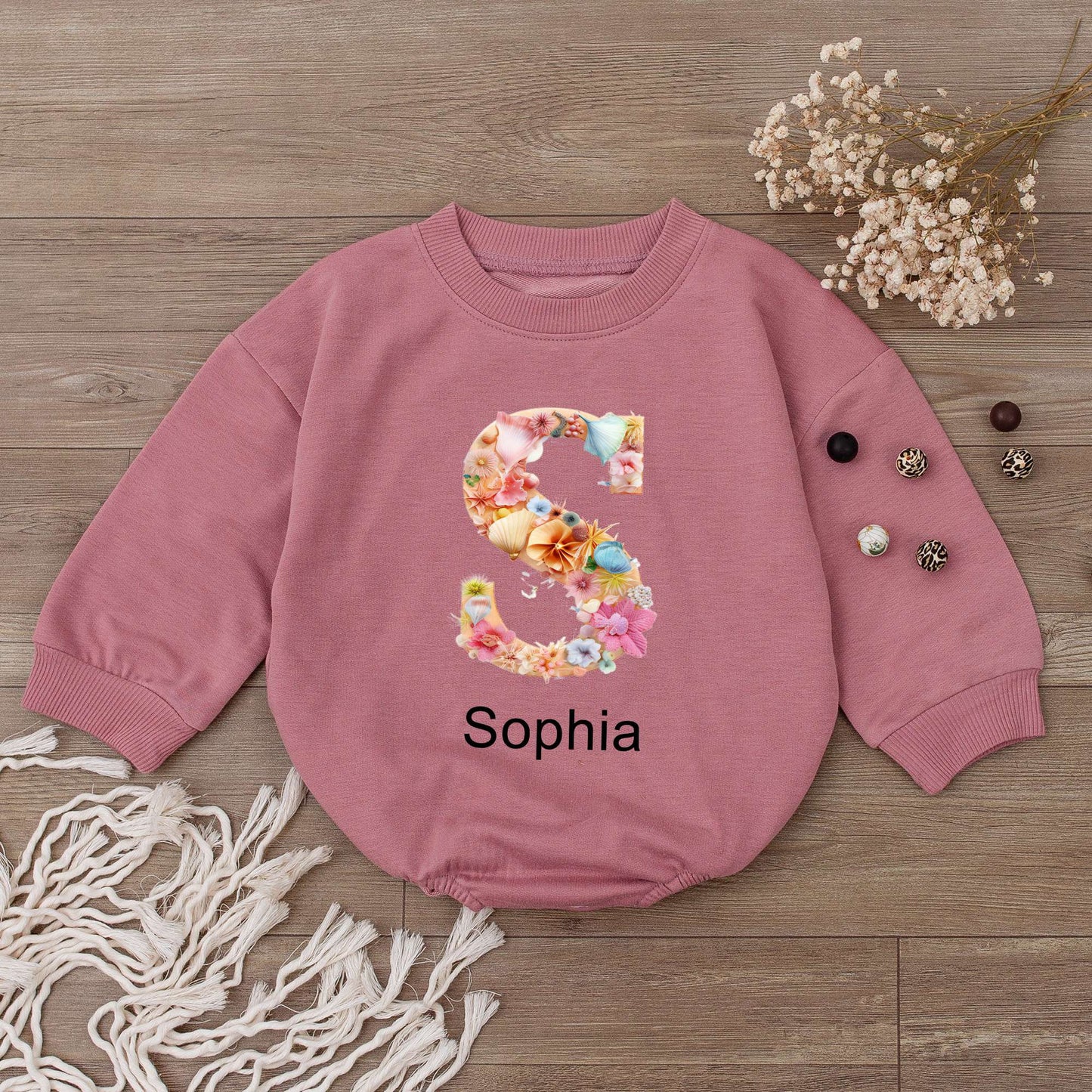 Personalized Baby Girl Initial Name Romper Soft Seashell Floral Design Bodysuit Newborn Outfit Baby Shower Gift Clothes