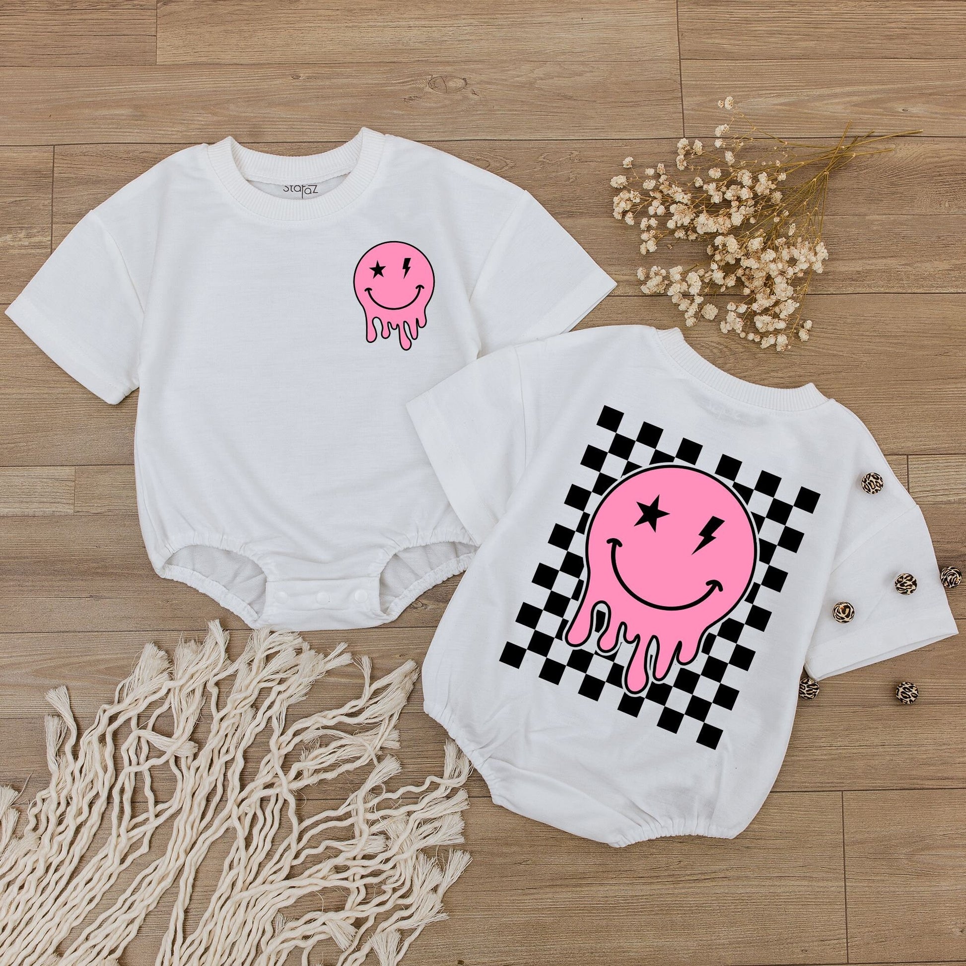 Smiley Face Pink Baby Romper Cute Retro Checkered Toddler Outfit Soft Cotton Baby Shower Gift Newborn Clothes
