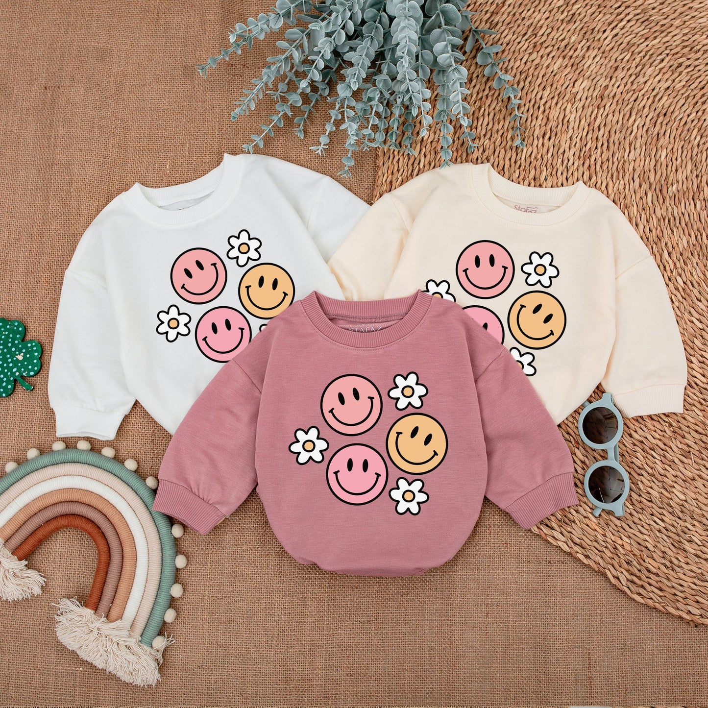 Groovy Smile Romper: Retro Birthday & Baby Shower Outfit for Girls