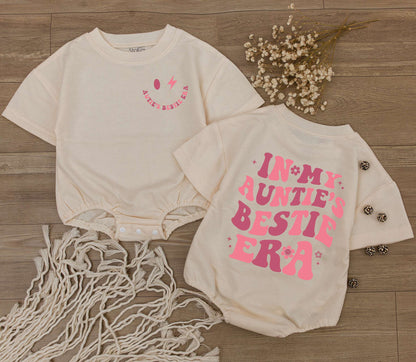 In My Auntie's Bestie Era Retro Pink Baby Romper Bodysuit with Stars and Flower Newborn Girl Shower Gift Vintage Playful Niece Outfit