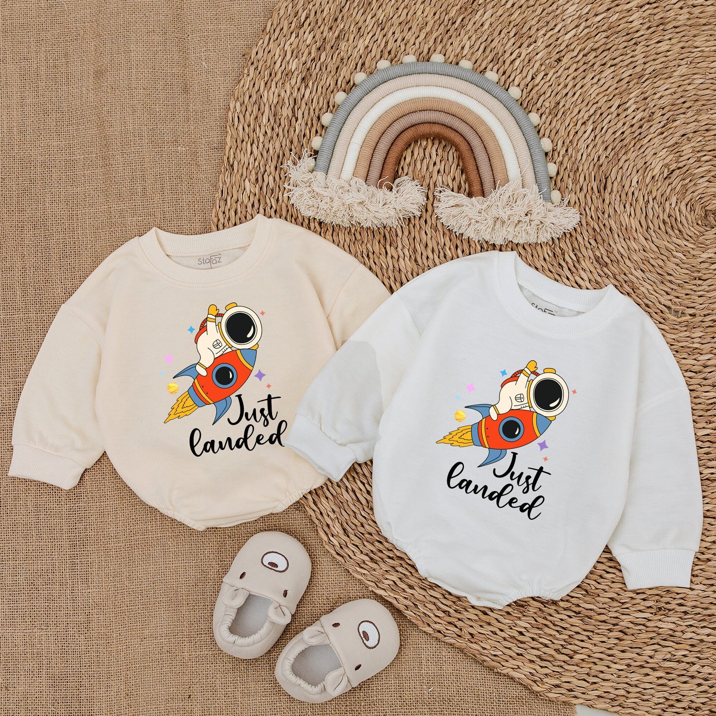 Just Landed Spaceship Baby Bodysuit Astronaut Romper Newborn Shower Gift Soft Cotton Bubble Design Infant Outfit for Girls Boys