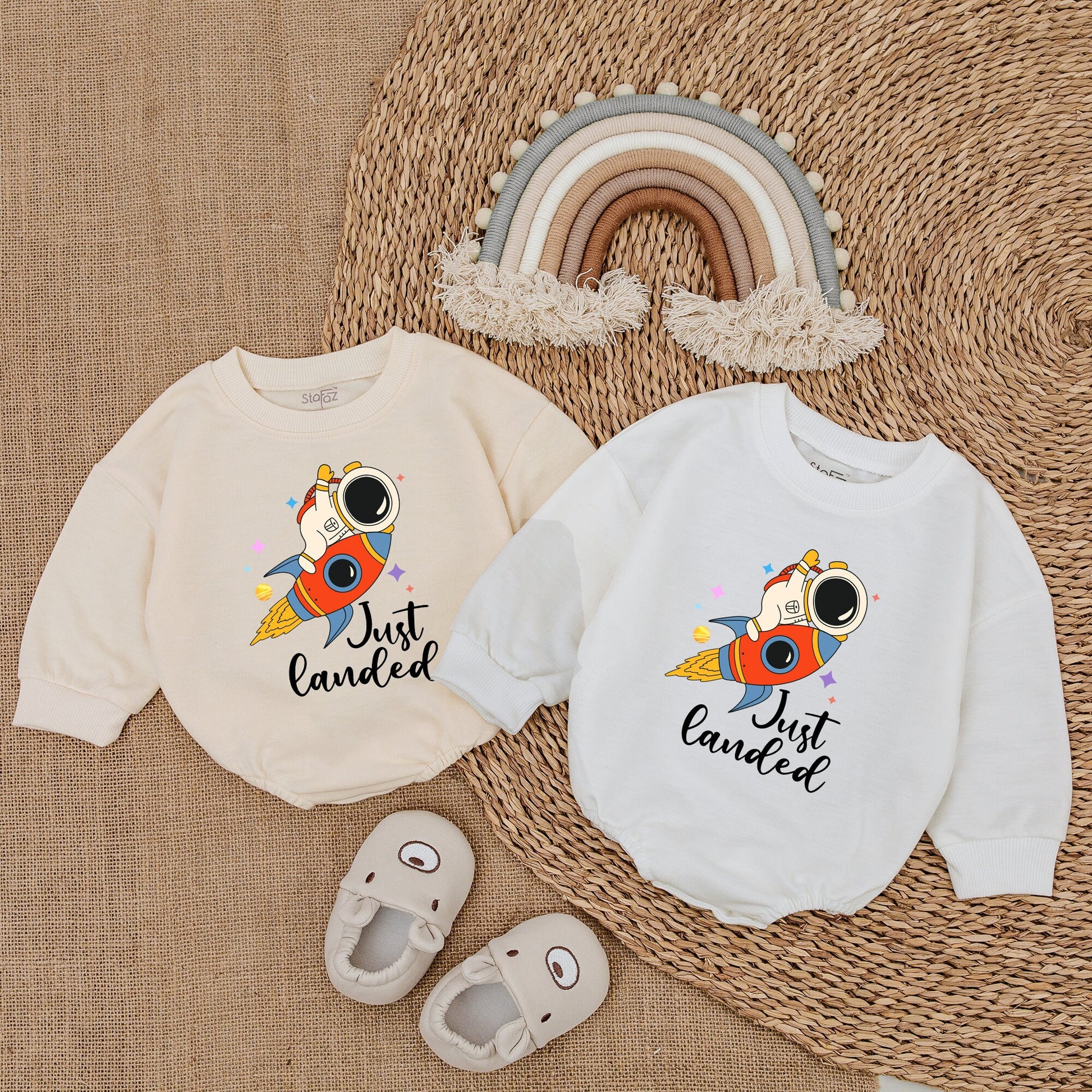 Just Landed Spaceship Baby Bodysuit Astronaut Romper Newborn Shower Gift Soft Cotton Bubble Design Infant Outfit for Girls Boys