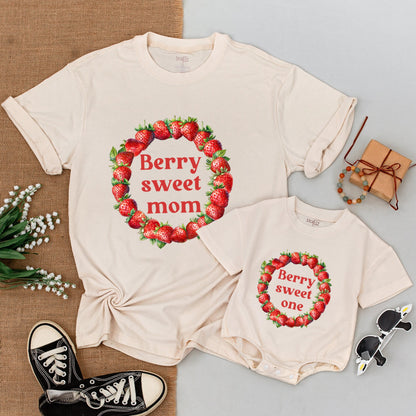 Berry Sweet One Family Matching 1st Birthday Shirts Custom Strawberry Wreath Baby Girl Bodysuit Mommy and Me Outfits