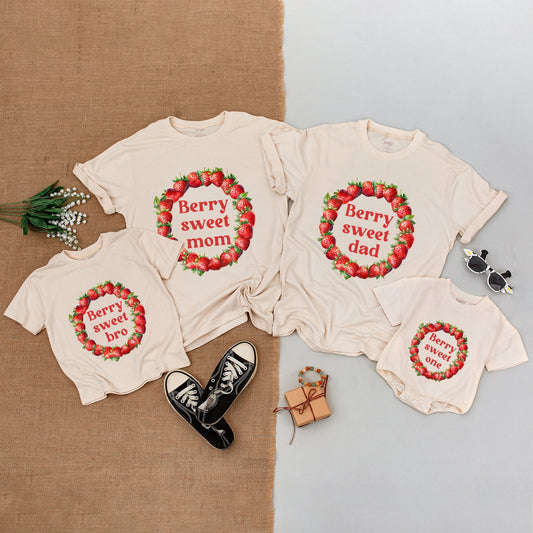 Berry Sweet One Family Matching 1st Birthday Shirts Custom Strawberry Wreath Baby Girl Bodysuit Mommy and Me Outfits